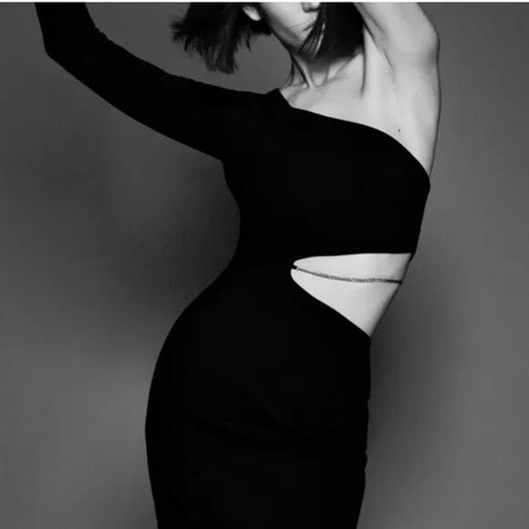 NWT Zara Asymmetric Cutout Midi Dress with Chain Accent Black Women's Size M - Picture 1 of 6